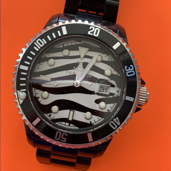 Zebra print “Toy watch” - Picture 2 of 3